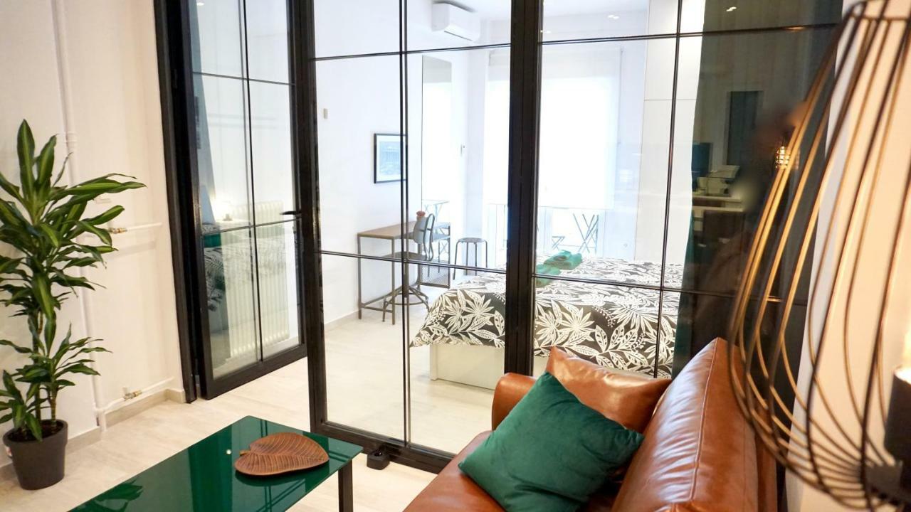 Industrial Style Studio In เอเธนส์ ภายนอก รูปภาพ