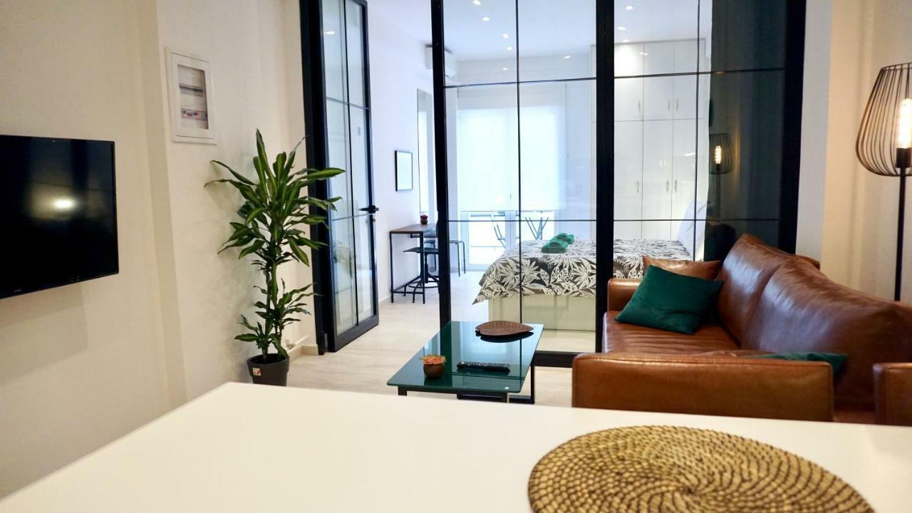 Industrial Style Studio In เอเธนส์ ภายนอก รูปภาพ